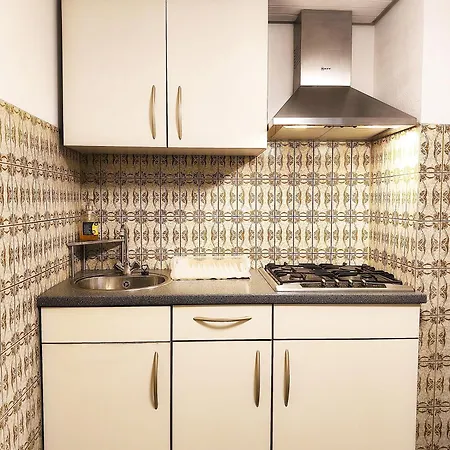 Ganze In Karlsruhe, 2 Schlafzimmer, 3 Betten, Kueche, Bad, Altbau, Stadtmitte דירה
